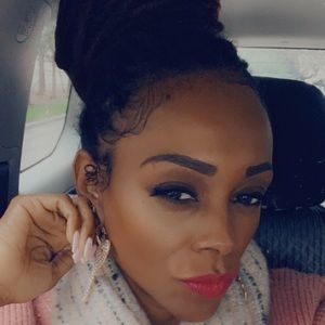 Meet your Posher, Shaneta